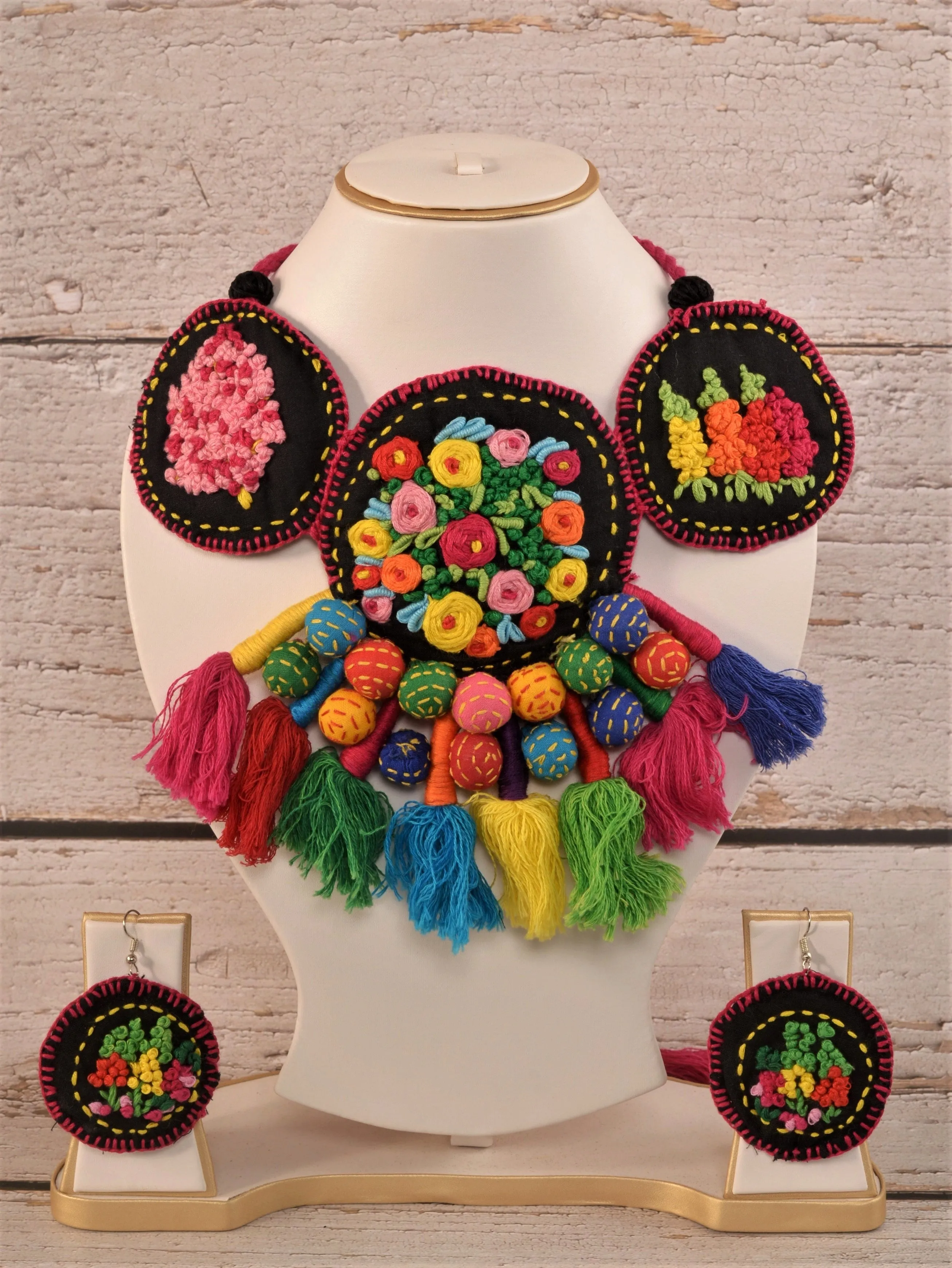 Abhah Fabric Necklace & Earrings set