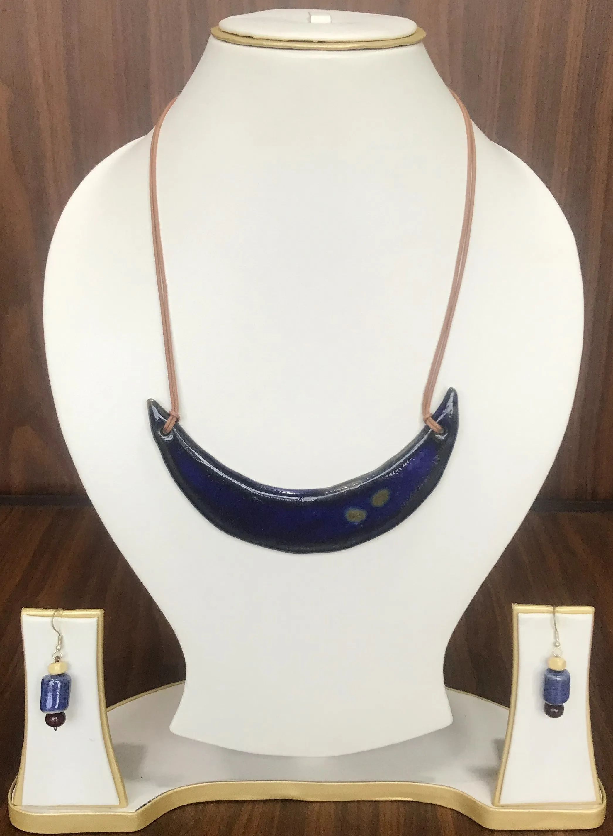 Ireene Ceramic Necklace & Earring set
