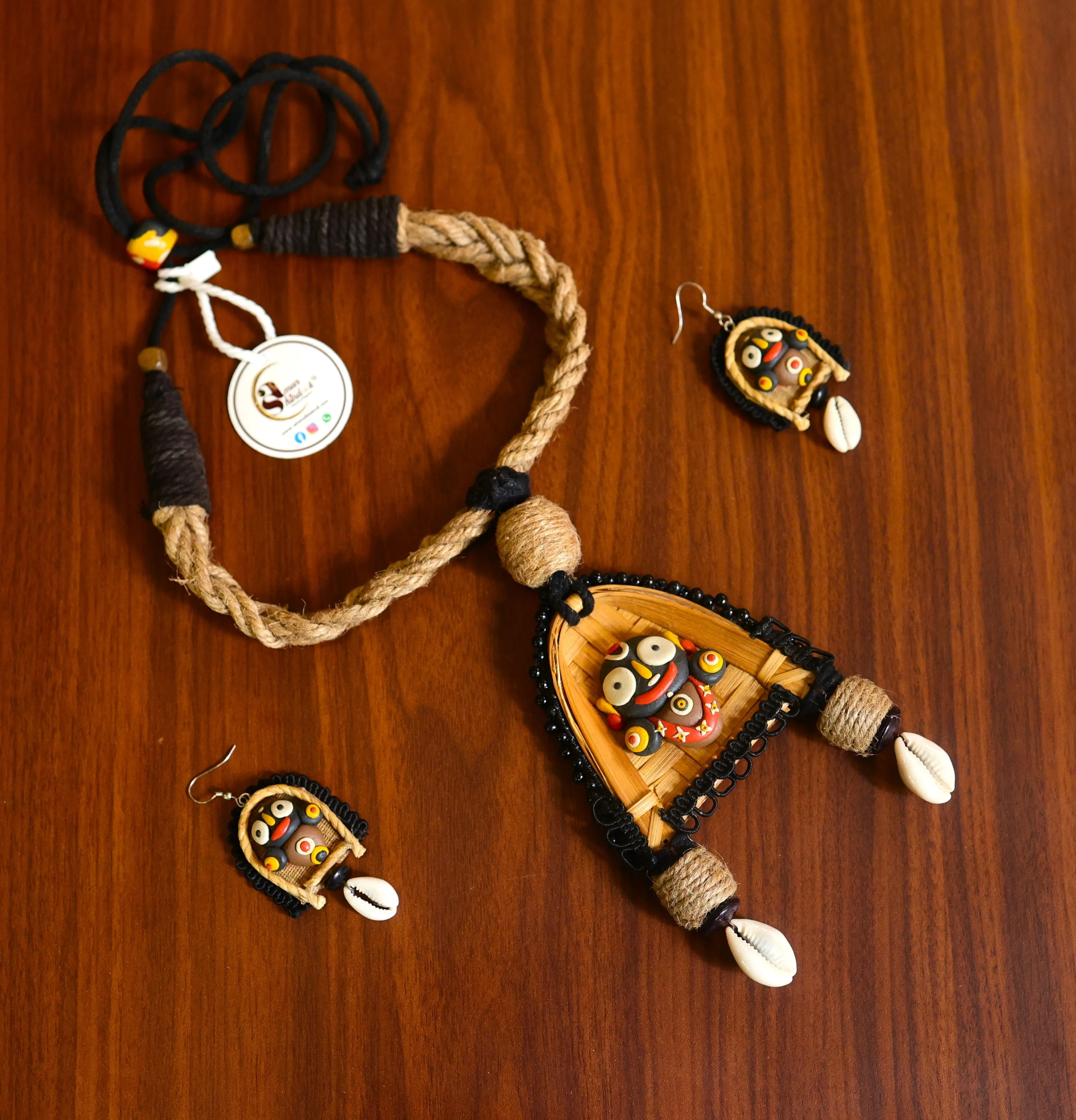 Keshava Poly Ceramic Necklace & Earring set
