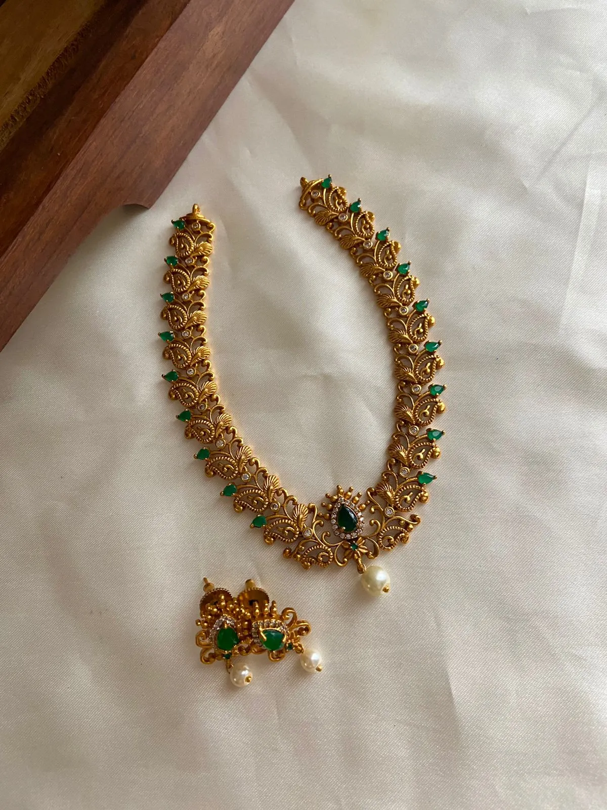 Simple mango necklace NC4
